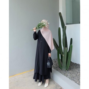 https://tokopandawa.com/40357-thickbox_default/baju-setelan-melda-hitam.jpg