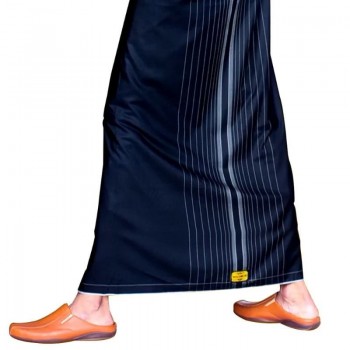 https://tokopandawa.com/40997-thickbox_default/sarung-wadimor-motif-tumpal.jpg