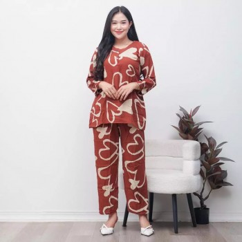 https://tokopandawa.com/41253-thickbox_default/baju-setelan-daily-love-dewasa.jpg