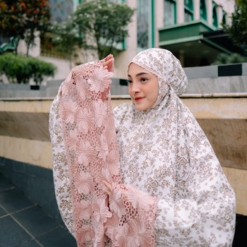 https://tokopandawa.com/41259-thickbox_default/mukena-prana-katun-foil.jpg
