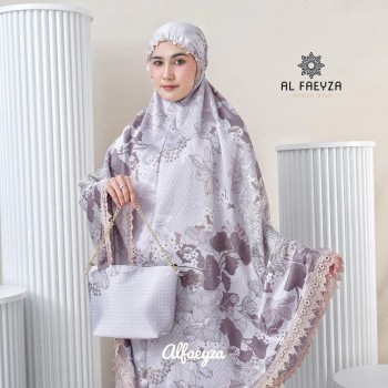https://tokopandawa.com/41375-thickbox_default/mukena-nazwa-silk-premium.jpg